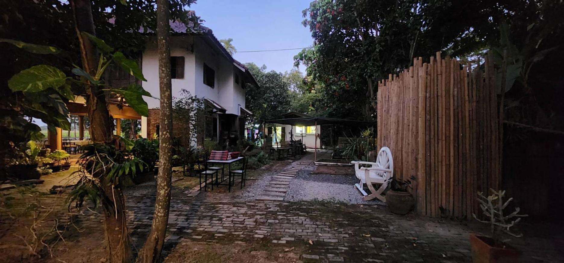 Tung Tong Homestay & Camping Mae Rim Exterior photo